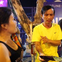 Khách vô cửa coi pháo hoa 'té ngửa' vì vé giả