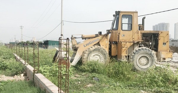 Chủ đầu tư KĐT Phú Lương rào đất hành lang an toàn đường sắt: Bảo vệ hay lấn chiếm?