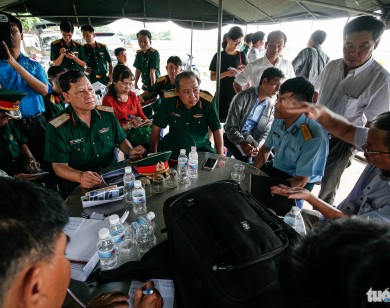 Khảo sát khu vực nghi có hố chôn liệt sĩ ở Tân Sơn Nhất