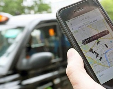 Bộ Tài chính khẳng định mức thuế giữa taxi Uber, Grab và truyền thống là tương đương