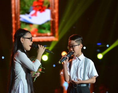 'Thần đồng' Đức Vĩnh được Cẩm Ly khen khi lần đầu hát bolero