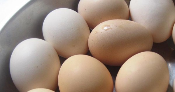 Cách chọn trứng gà ta tươi mới, không bị tẩy trắng và an toàn cho sức khỏe
