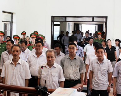 14 bị cáo giao đất sai tại xã Đồng Tâm lĩnh án