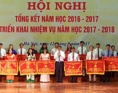 Chủ tịch Nguyễn Đức Chung: Giải quyết dứt điểm hiện tượng quá tải ở một số trường