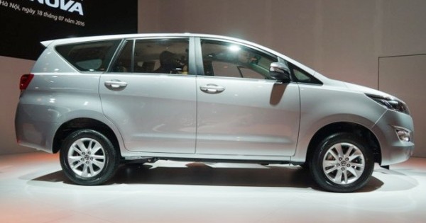 Hai mẫu xe bán chạy Vios và Innova bị Toyota giảm giá mạnh 