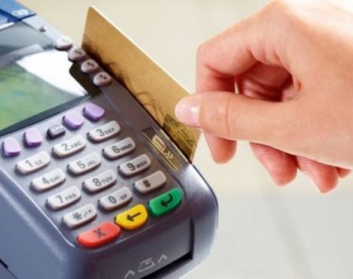 Thẻ thanh toán ngân hàng - Xu hướng tất yếu trong xã hội không tiền mặt