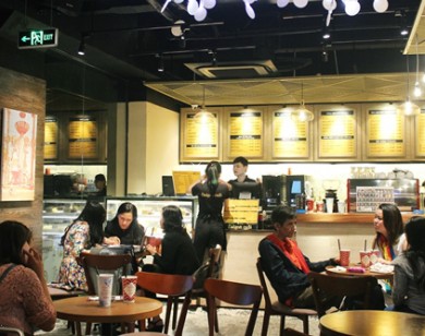 Những gian nan khi mở quán cà phê ở Sài Gòn