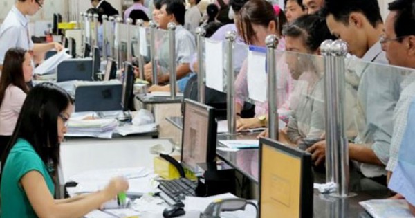 Bộ Tài chính yêu cầu giảm hàng loạt phí khi cung cấp các dịch vụ công