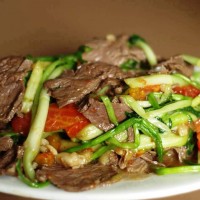 Thịt Bò xào cần tỏi thơm ngon cho bữa tối