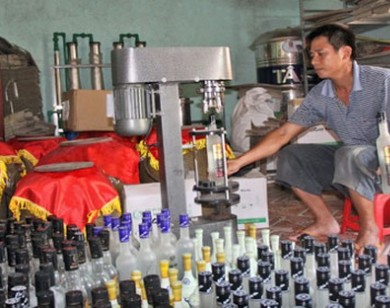 Sản xuất rượu thủ công phải nộp hồ sơ xin cấp phép