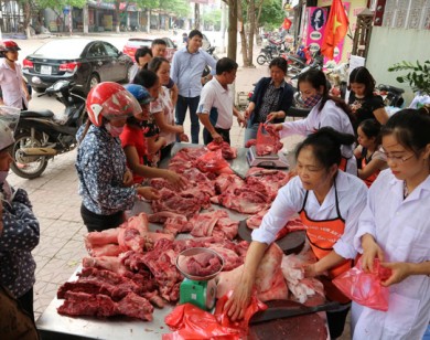 Giá lợn ngày 28/9: Hết “giải cứu”, vẫn giữ giá 49.000 đ/kg cho người tiêu dùng