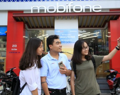 MobiFone bán Samsung Galaxy Note 8 kèm gói cước, giá từ 7,49 triệu đồng