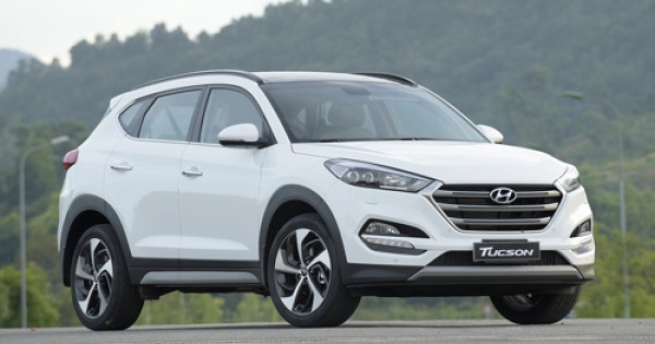 Hyundai Tucson bất ngờ giảm giá còn 770 triệu đồng, rẻ nhất phân khúc CUV tại Việt Nam