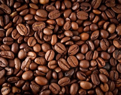 Giá nông sản ngày 4.10: Giá cà phê tăng 200-300 đ/kg, giá cao su tăng liên tục