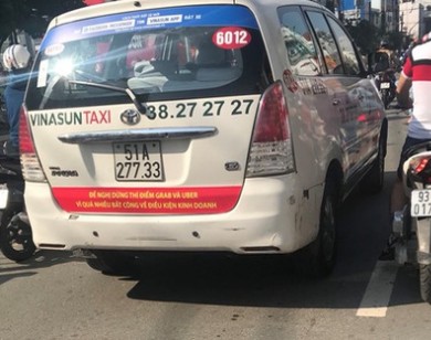 Vụ taxi truyền thống “công kích” Uber, Grab: Bộ Công Thương lên tiếng