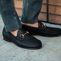 Nam giới đừng bao giờ đi giày không tất và đây là lý do đáng sợ cần biết