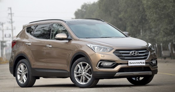 Hyundai SantaFe 2017 giá bán chỉ 898 triệu đồng