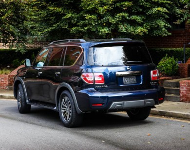 Nissan Armada 2018 bản cao cấp giá 1,4 tỷ đồng