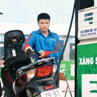 Khai tử xăng RON 92: Ô tô cũ ngán xăng E5?