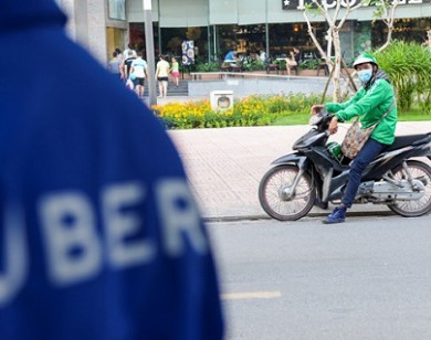 Sẽ tổng kết thí điểm xe Grab và Uber vào tháng 11/2017