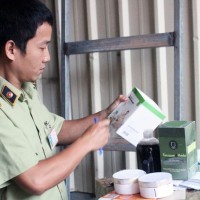Bát nháo thực phẩm chức năng