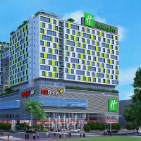 Cất nóc tổ hợp Republic Plaza gần sân bay Tân Sơn Nhất