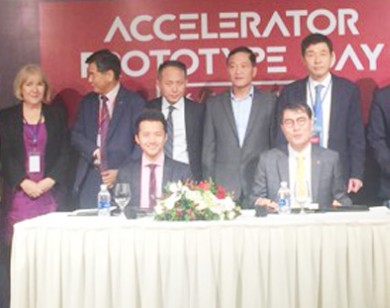 Cái bắt tay triệu USD cho startup Việt