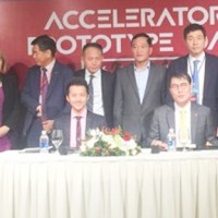 Cái bắt tay triệu USD cho startup Việt