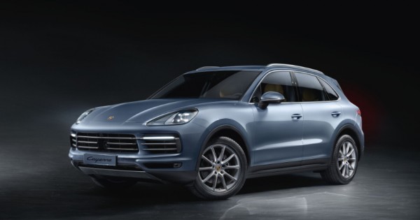 Porsche Cayenne thế hệ thứ 3 chính thức ra mắt tại Việt Nam