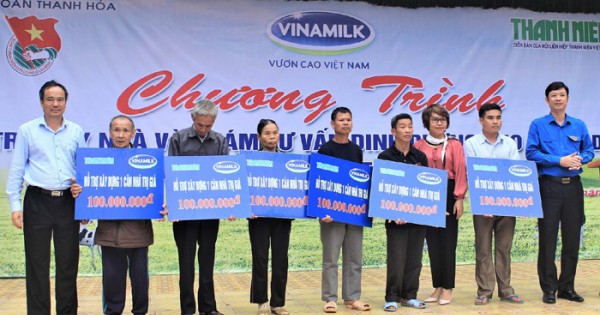 Vinamilk hỗ trợ 3 tỷ đồng cho người dân vùng lũ Yên Bái, Hòa Bình và Thanh Hóa