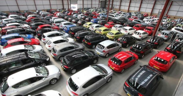 Thị trường ô tô cuối năm: Nhập khẩu xe tháng 11/2017 tăng 20% so với tháng 10