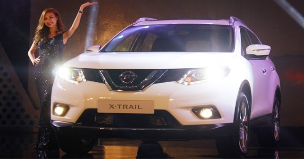 Nissan giảm giá mạnh X-Trail xuống dưới 1 tỷ đồng, o bế người tiêu dùng