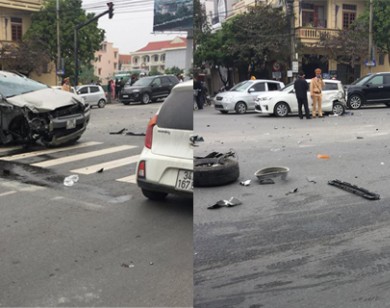 Xe "điên" gây tai nạn liên hoàn trên phố, 1 người tử vong