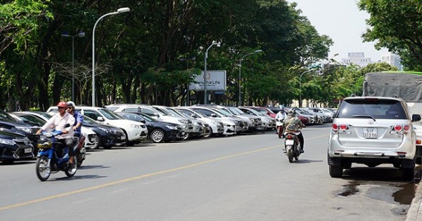 TP Hồ Chí Minh nghiên cứu đề án thu phí và giá phí đỗ ô tô mới tránh ùn tắc