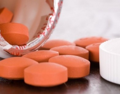 Lạm dụng thuốc giảm đau ibuprofen có thể gây vô sinh ở nam giới