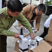 Tăng cường kiểm tra xử lý vi phạm về buôn bán hàng giả hàng nhái