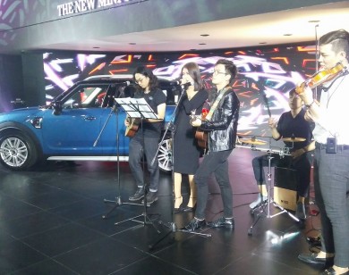Thaco giới thiệu và công bố giá bán xe Mini Countryman thế hệ mới