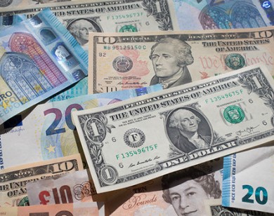 Tỷ giá ngoại tệ ngày 5/2: Giá USD tăng, Bảng Anh - Euro giảm
