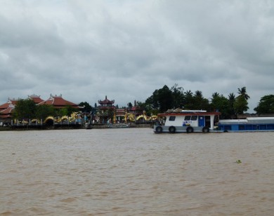 Du lịch trên sông Đồng Nai: Thức dậy một tiềm năng mới