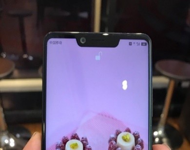 Sharp Aquos S3 sẽ có màn hình full-screen với cái “tai thỏ” tương tự như iPhone X?