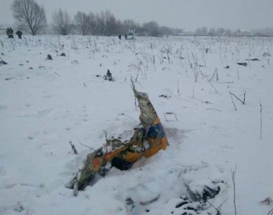 Tìm thấy hộp đen vụ rơi máy bay An-148 ở Nga