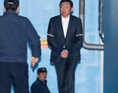 Chủ tịch Tập đoàn Lotte bị kết án 30 tháng tù là ai?
