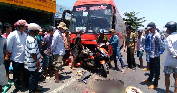 Bình Thuận: Ô tô khách cuốn hàng loạt xe vào gầm, 5 người thương vong