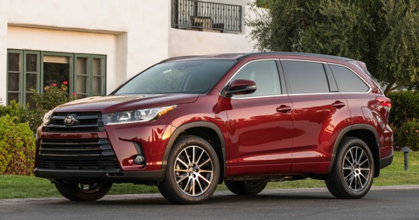 Toyota Highlander - SUV đáng đồng tiền cho gia đình trẻ người Việt 