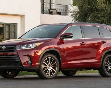 Toyota Highlander - SUV đáng đồng tiền cho gia đình trẻ người Việt 
