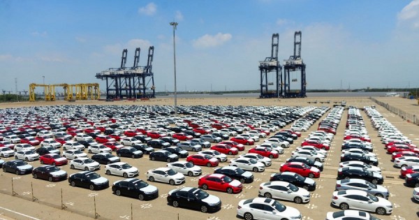 Ô tô nhập khẩu giảm 84% do tác động của Nghị định 116