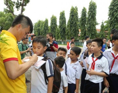 Công Vinh sắp mở học viện bóng đá ở Sài Gòn