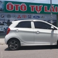 Thuê xe tự lái kỳ nghỉ 30/4: Khan hàng, tăng giá