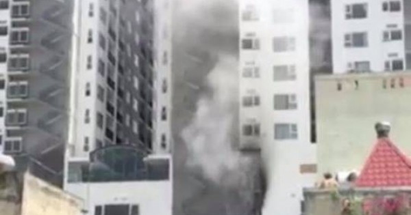 Cháy chung cư cao 27 tầng ở Đà Nẵng, cư dân hoảng loạn bỏ chạy 