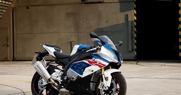 THACO công bố giá mô tô phân khối lớn BMW Motorrad